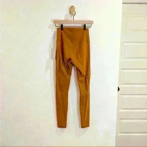Everlane Perform Legging in Amber Copper Color perform ankle Size Small - Picture 3 of 6